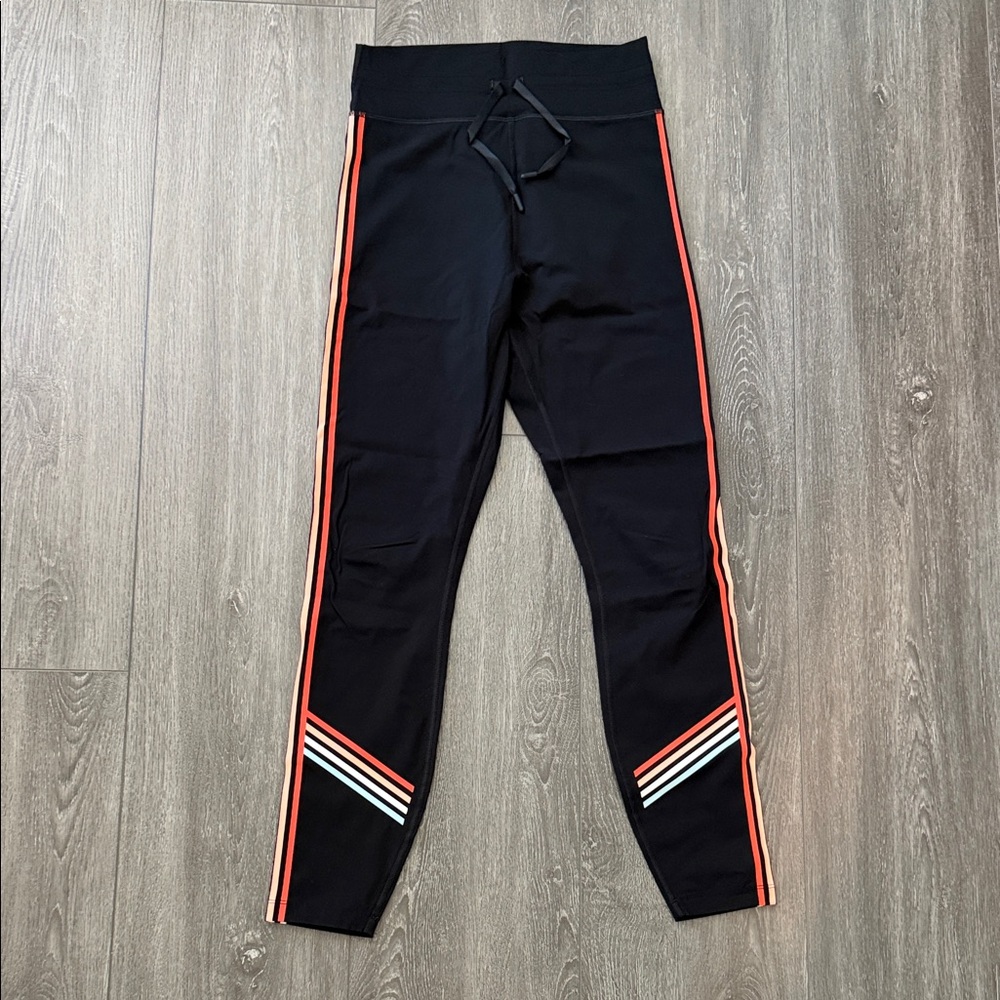 White Fox x Sarah’s Day leggings